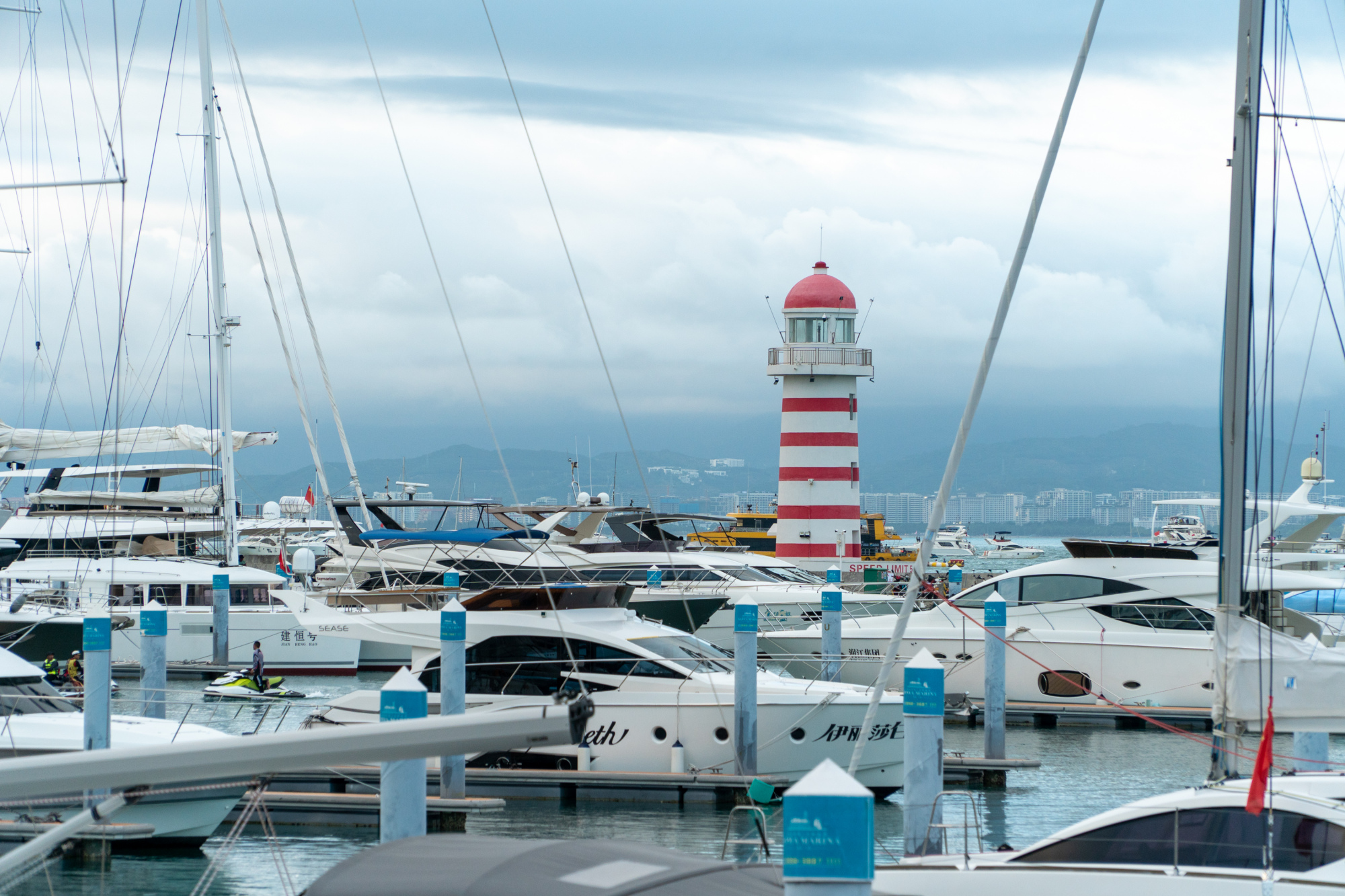 Sailingboat port