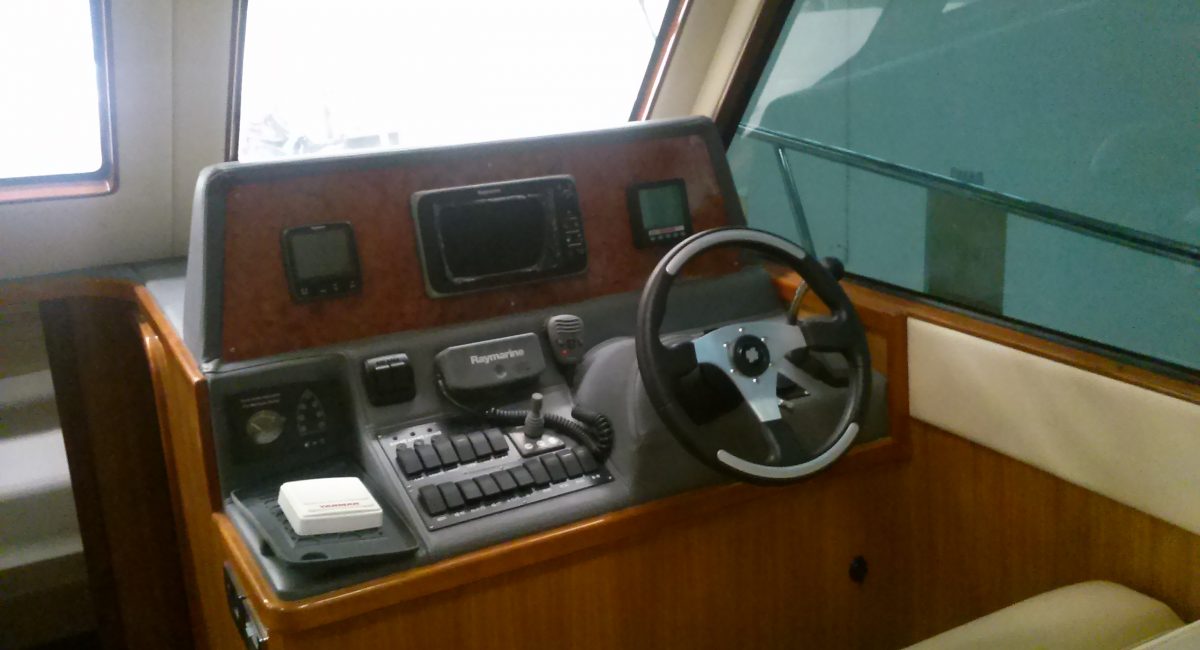 39-foot yacht