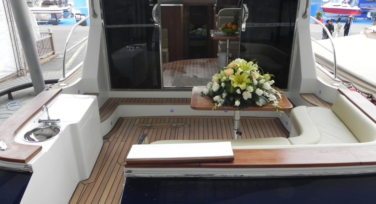 39-foot yacht