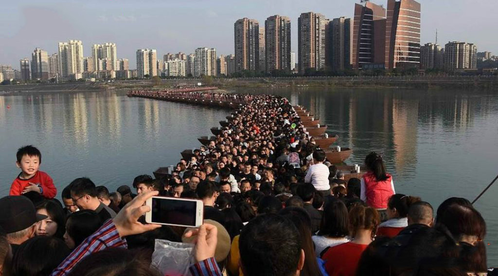 SICHUAN NANCHONG JIALING RIVER FLOATING PONTOON BRIDGE