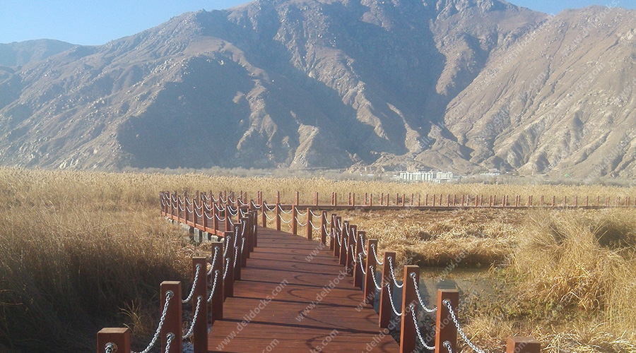TIBET WETLAND PARK BOARDWALK