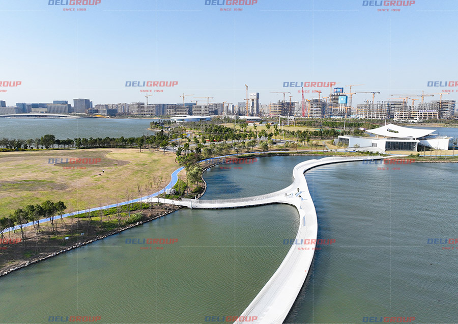 9 Variables That Determine Floating Dock Cost Per Square Foot for Mega-Yacht Berths
