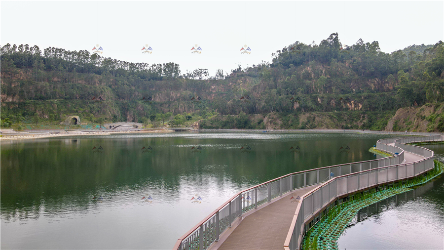 Phoenix by the Water, Pits Reborn: The Enduring Ecological Legacy of Nansha Fengxiang Lake Floating Walkway