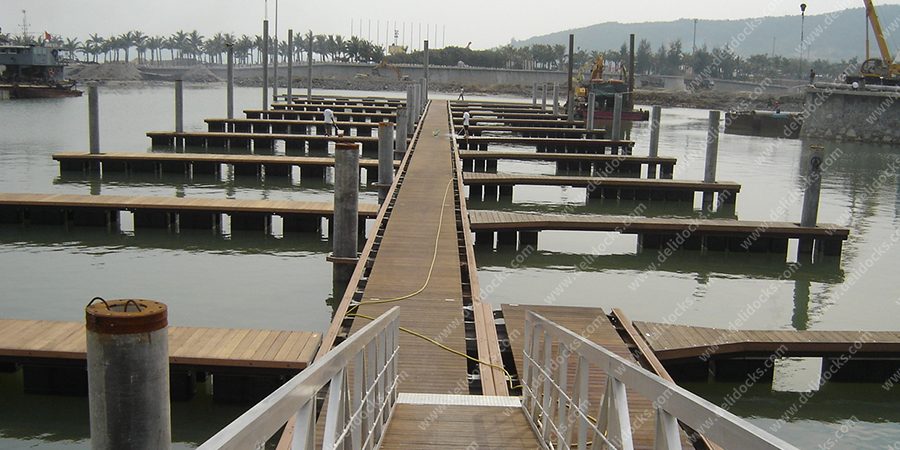 Why Do Marine Engineers Choose Cube Floating Dock Systems for High-Load Applications?